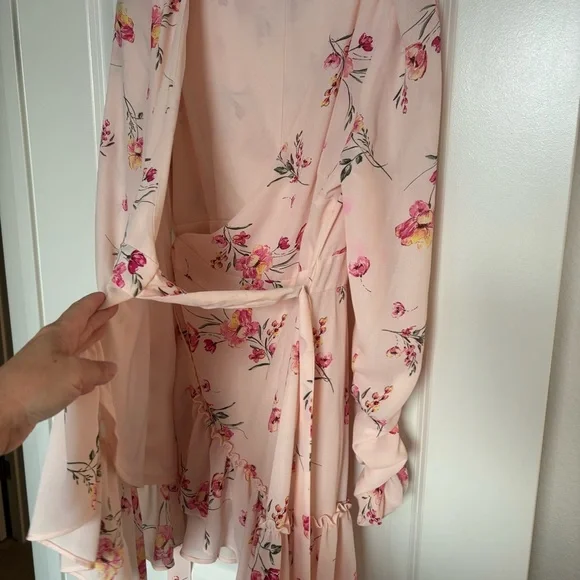 Forever 21 Light Pink Floral Long Sleeve Wrap Dress Mini size M - Picture 7 of 13